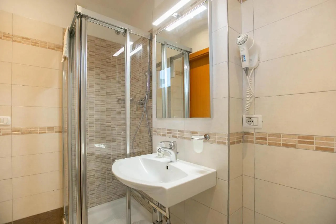 Hotel Valparaiso Rimini